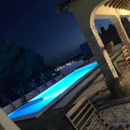 بيت للعطل Moradia Penina V3 *