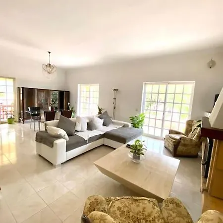 Moradia Penina V3 * Portimão